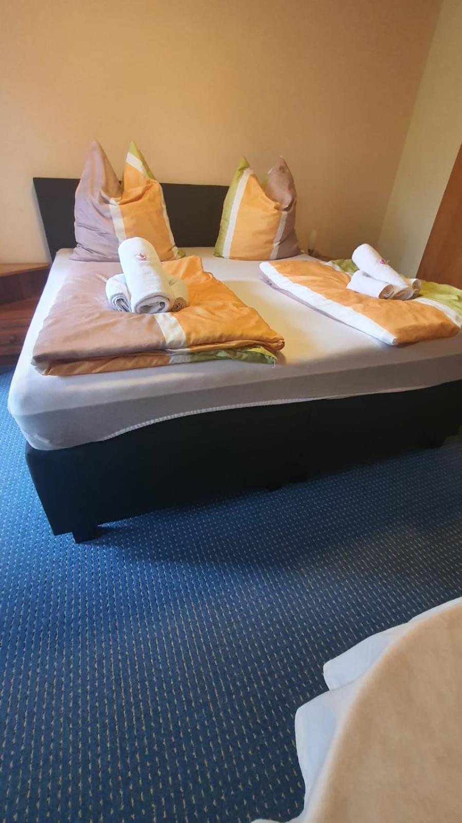 Gierstädt 祖尔菲斯特维斯旅馆酒店 外观 照片