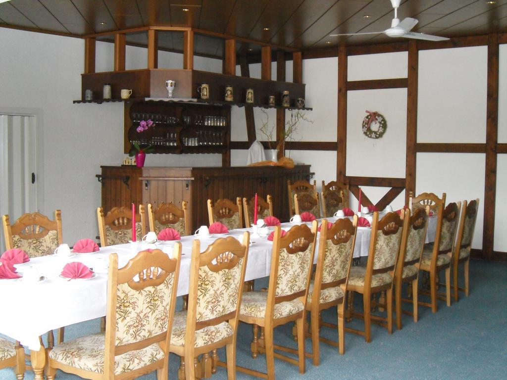 Gierstädt 祖尔菲斯特维斯旅馆酒店 外观 照片