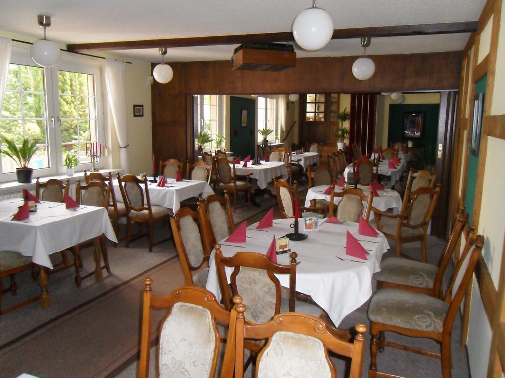 Gierstädt 祖尔菲斯特维斯旅馆酒店 外观 照片