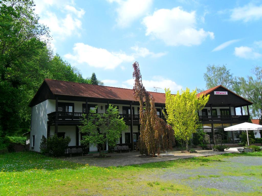 Gierstädt 祖尔菲斯特维斯旅馆酒店 外观 照片