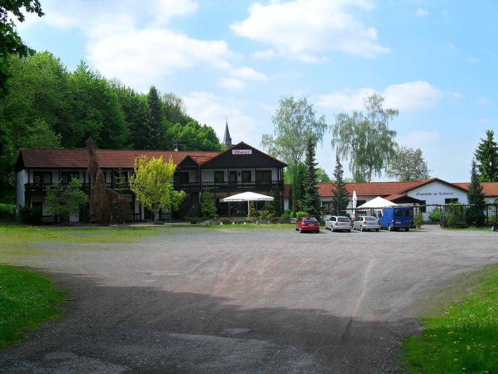 Gierstädt 祖尔菲斯特维斯旅馆酒店 外观 照片